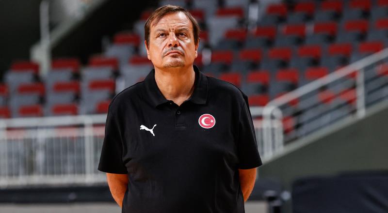 A Milli Basketbol Takımı'nın ve Anadolu Efes'in başantrenörü Ergin Ataman, Haber Global'e kariyeriyle ilgili çarpıcı açıklamalarda bulundu.
